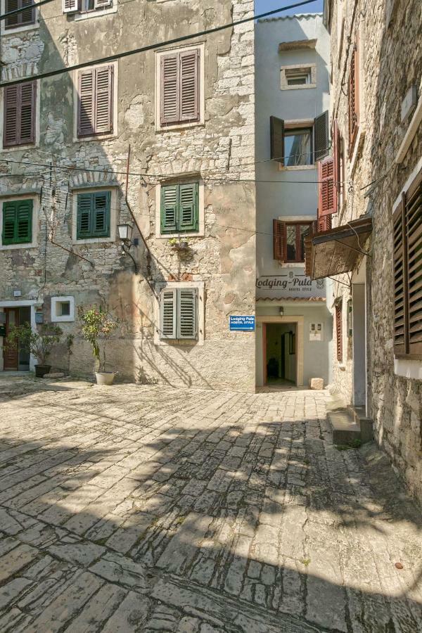 Old Town Apartments In City Center Pula Extérieur photo